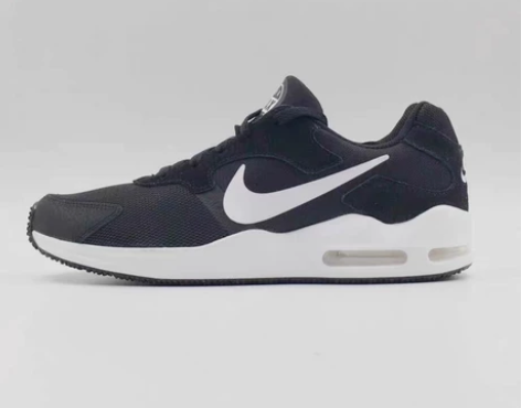 Nike 耐克Air Max运动鞋9167...