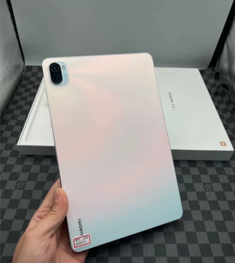 小米平板5白色 6+128,全新激活半个...