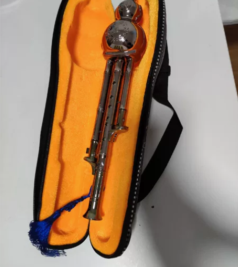 在家发现还有这么一个葫芦丝，没用过，应该是...