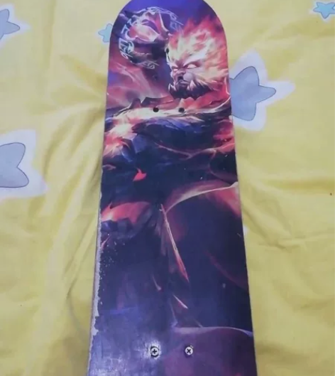 售出高质量滑板一个，不退不换！！！ 感兴趣...
