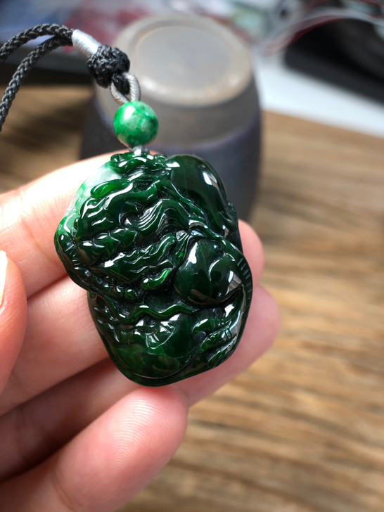 特色料～花青翡翠貔貅飘阳绿吊坠挂坠