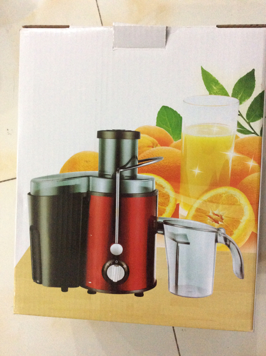 闲置转卖全新榨汁机。全新没用过，转给需要的...