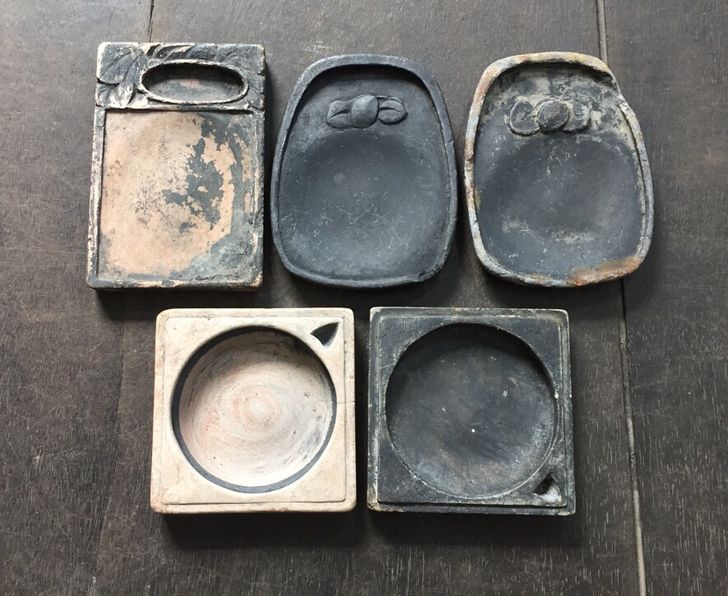 晚清时期的墨砚台。 品相如图