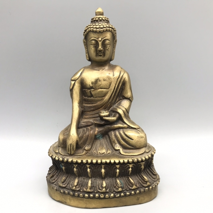 复古包浆铜佛像。工艺精美