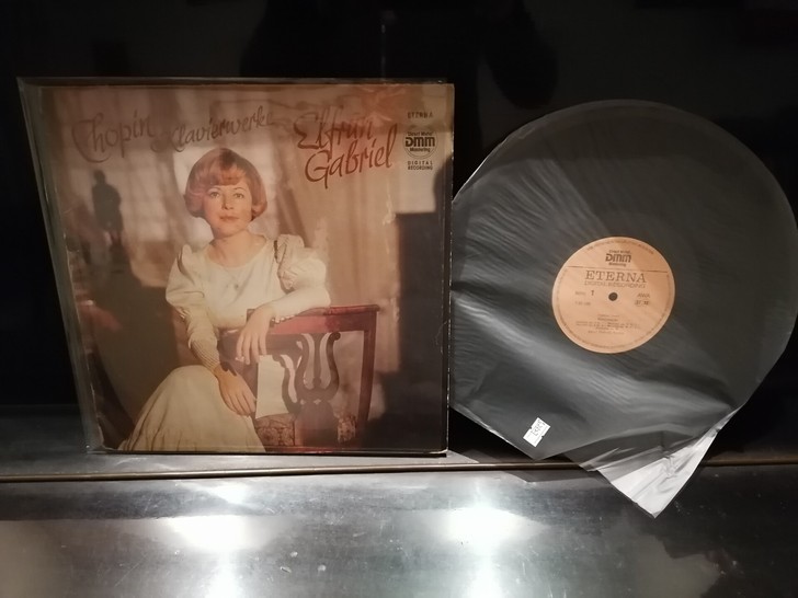 肖邦钢琴作品(夜曲，圆舞曲，波兰舞曲等)，...