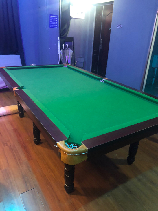 店里桌椅 台球桌 吧台 有需要的 拿走