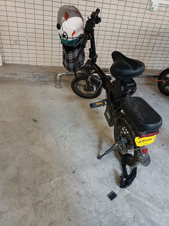 正步电动车，实测续航100㎞，充电快。买不...