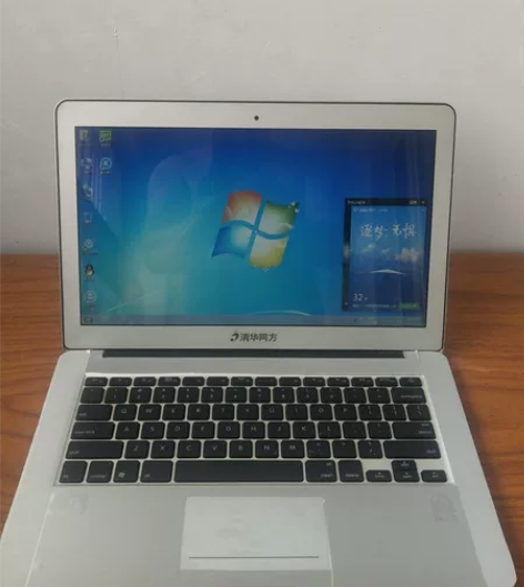 清华同方笔记本8G内存120G固态,办公看...
