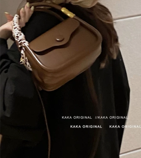 手提小包包女2021秋冬新款潮时尚复古小方...