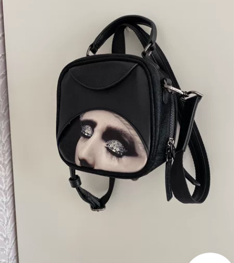 斜挎/手提包 朋友送的，没用外背过