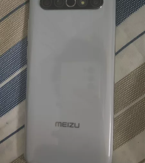 预出一个魅族17pro月白天青 8+128...