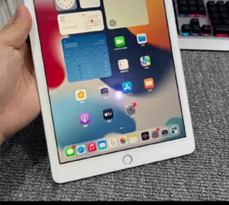 出手闲置iPad2018,国行WiFi版一...