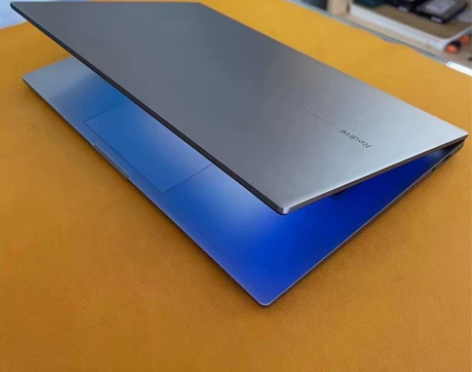 小米红米笔记本 成色99新 配置英特尔i7...