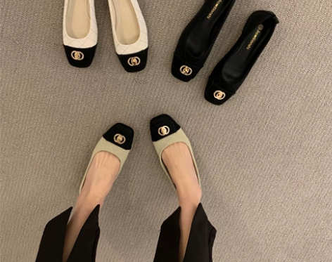 服装店转让清仓处理！全新带盒子！法式小香风...