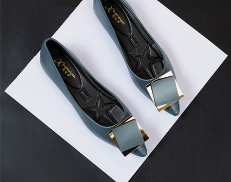 平底单鞋女2022新款法式尖头洋气真皮软底...