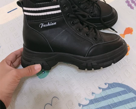 百客街内增高鞋，高帮的，自带内增高，全新，...