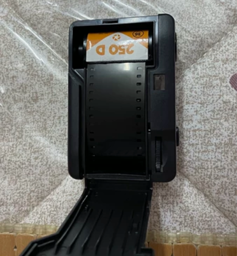 胶卷是36张的彩色胶卷 感兴趣的话点“我想...