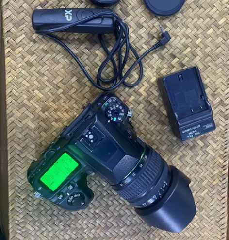 宾得k7 单反套机带一个18-55镜头。图...