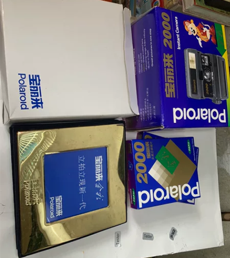 基本全新，仅打开拍了一下照片！宝丽来 20...