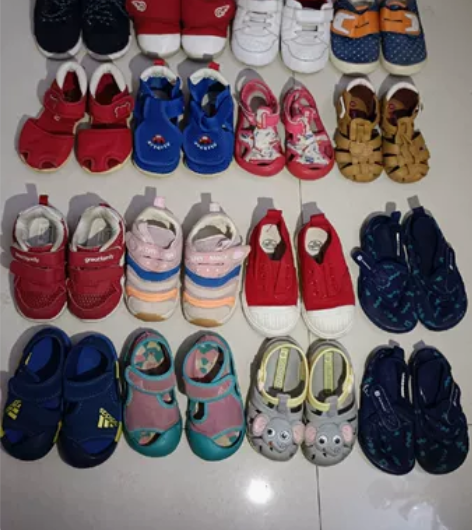 100/5双包邮闲来整理了自家宝宝闲置小码鞋子，家里两个宝宝...