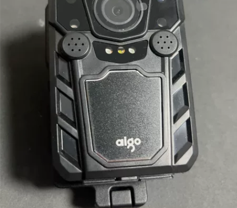 爱国者执法仪R7 64G 很新 感兴趣的话...