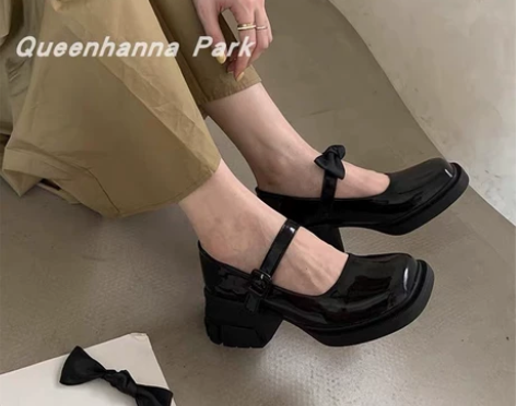 春秋网红方头蝴蝶结粗跟玛丽珍鞋女复古学院风...