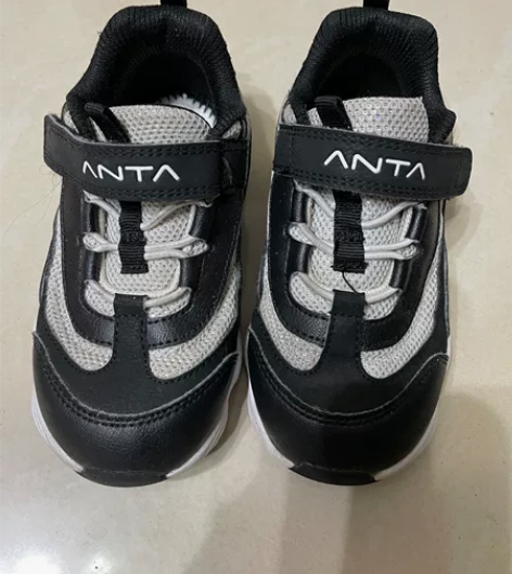 安踏儿童男童运动鞋，内长16.5cm，鞋底...