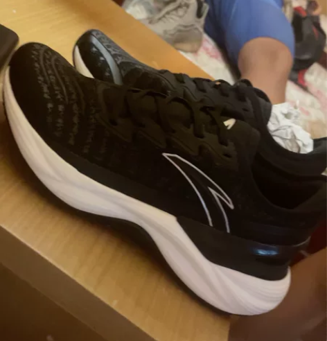 安踏运动鞋全新 感兴趣的话点“我想要”和我...