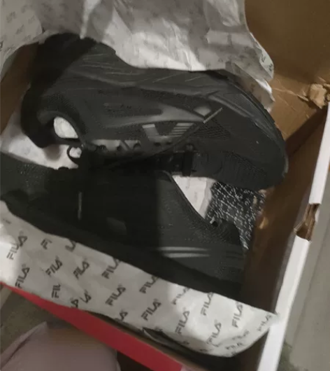 斐乐fila 250 代购的 买小了 全新...