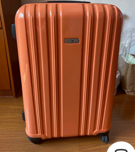 28寸的爱华仕大号行李箱，买回来没用过几次...