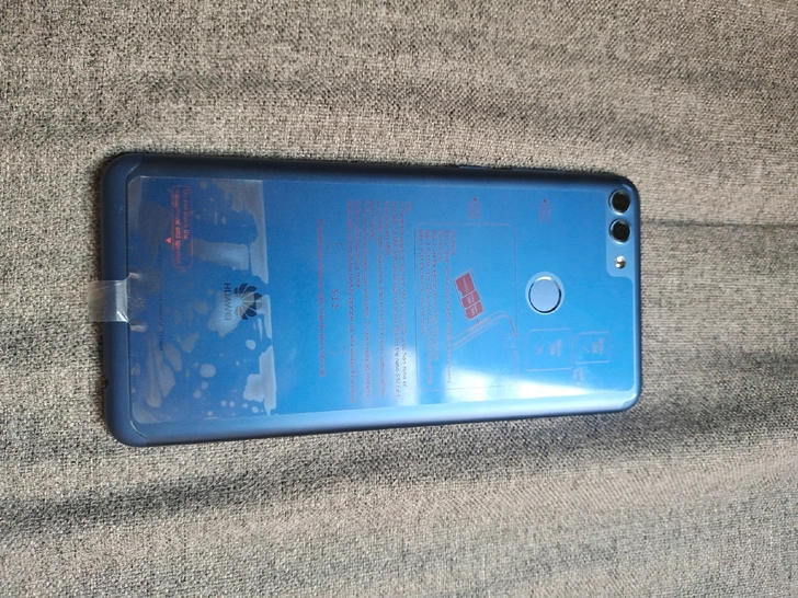 华为畅享8plus  4+64 蓝色