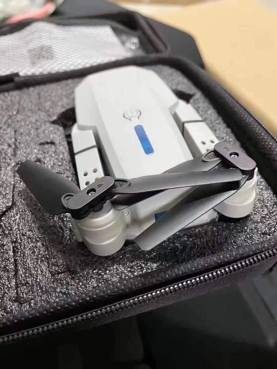 全新 出口无人机，黑灰二色，摄像头角度调节...