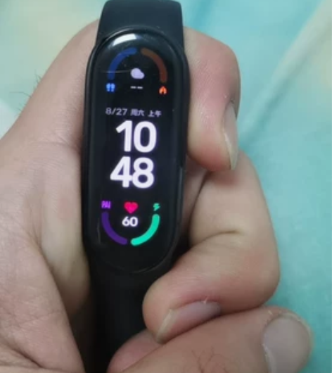 小米手环6官网249，现半价出售120，带...