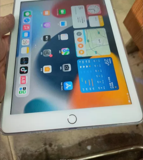 ipad 2018 128g考研时候哥哥给...