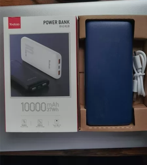 接近全新羽博10000mAh充电宝，全套都...