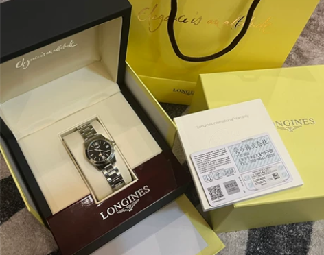 浪琴康卡斯系列黑盘月相女表，大全套 202...