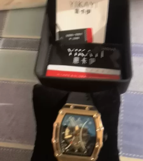 意卡伊手表有买的可以联系我，标牌价 298...