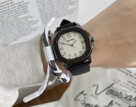 青少年男款潮流手表ins小众设计高级感时尚...