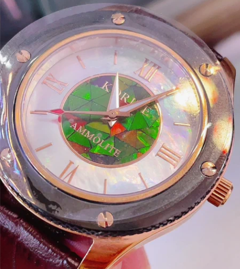 加拿大korite公司的斑彩石手表，全新！...