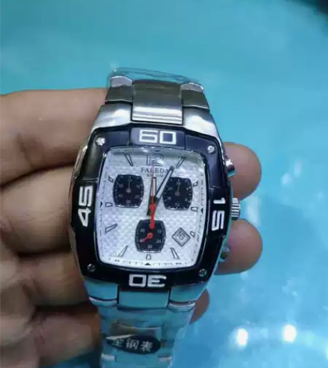 六针多功能男式手表 正品飞力达表 是全新的...