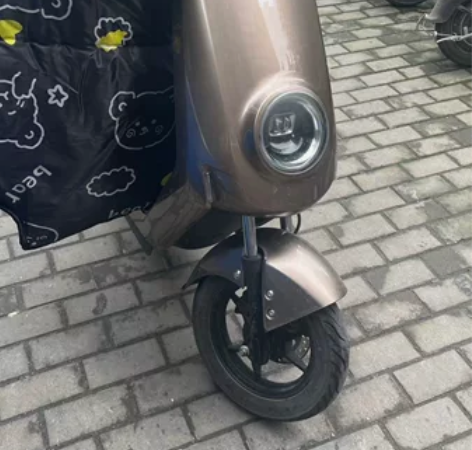 出售哈啰电动车，充满电可以跑30-50公里...