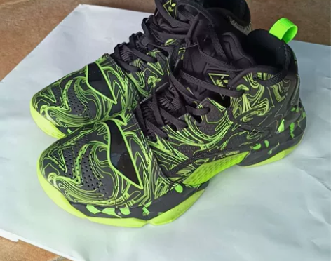 穿过7,8次,打过3次室内网球就闲置了 感...