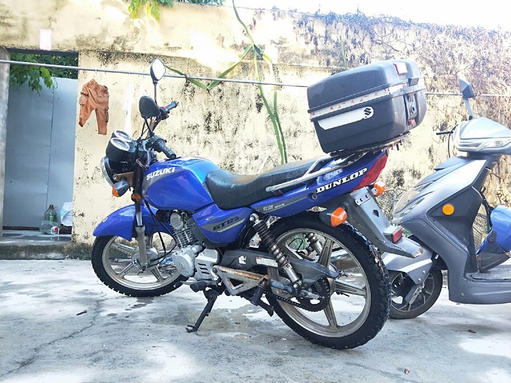 低价转让个人闲置铃木牌摩托车，带一键启动功...