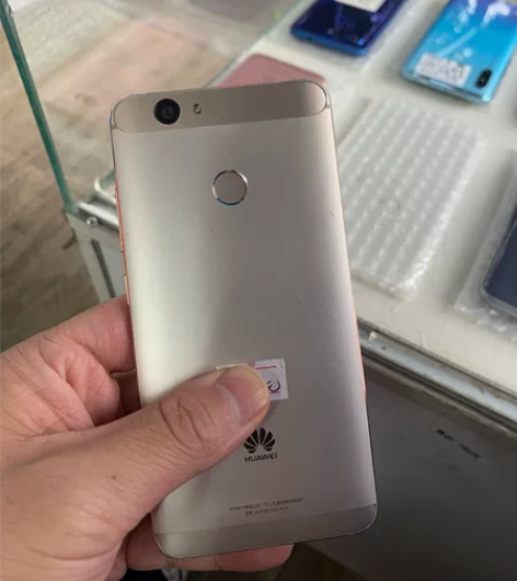 华为 nova 4+64 感兴趣的话点“我...