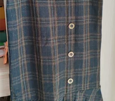 格子复古背带裙 这个尺码没量，不过我156...