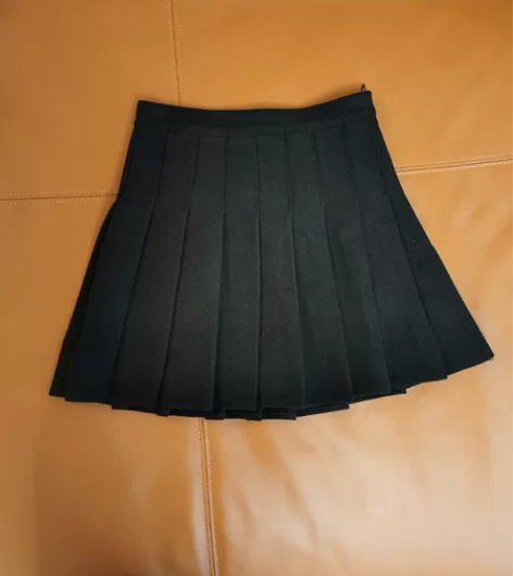 秋冬百褶裙 XS码  穿过两三次吧  质量...