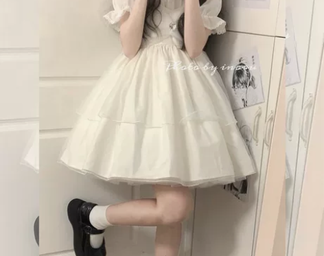 迪士尼在逃公主奶甜泡泡袖蓬蓬裙2022夏季...