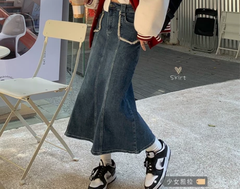 复古牛仔半身裙女2022年早春新款高腰中长...