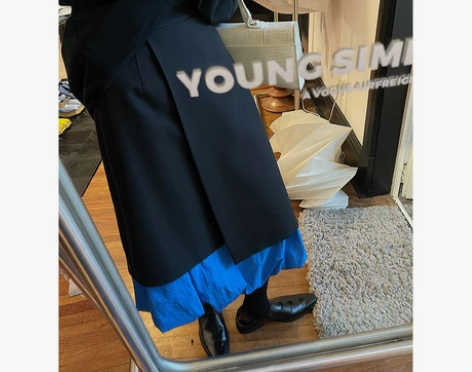 区区欧阳 小粗腿友好假两件黑色花苞裙夏新款...