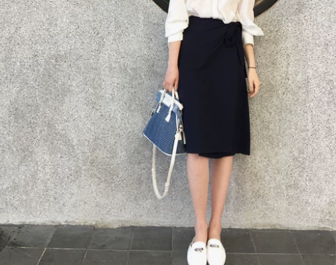 MRS Studios 高腰开叉包臀裙20...